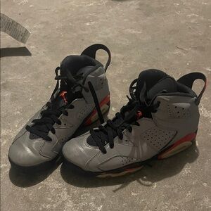 Jordan Athletic Shoes in Gray and Red